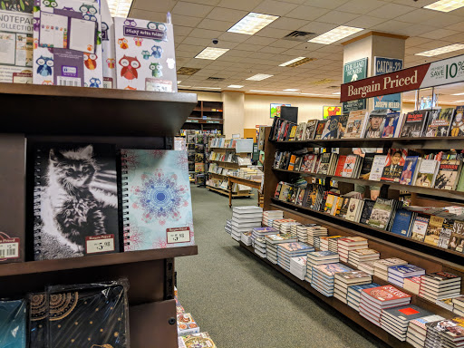 Book Store «Barnes & Noble Booksellers Crabtree Mall», reviews and photos, 4325 Glenwood Ave, Raleigh, NC 27612, USA