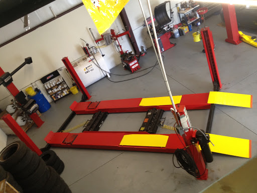 Car Repair and Maintenance «Jr. Auto Repair», reviews and photos, 8243 Narcoossee Park Dr #400, Orlando, FL 32822, USA