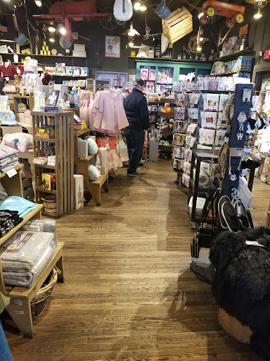 American Restaurant «Cracker Barrel Old Country Store», reviews and photos, 2525 Brindle Dr, Harrisburg, PA 17110, USA