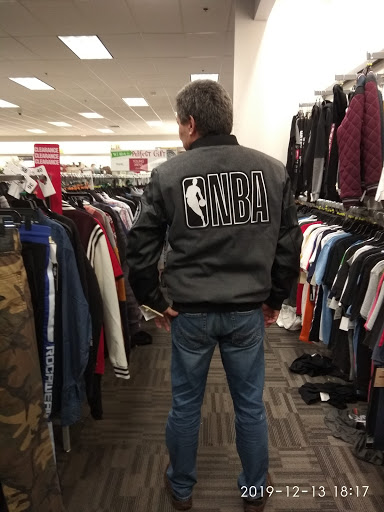 Shopping Mall «Vacaville Commons Shopping Center», reviews and photos, 2098 Harbison Dr, Vacaville, CA 95687, USA