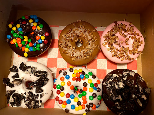 Dona Doughnuts