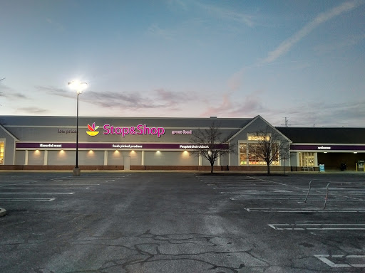 Grocery Store «Stop & Shop», reviews and photos, 760 Villa Ave, Fairfield, CT 06824, USA