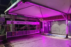 Hotel dhasang image
