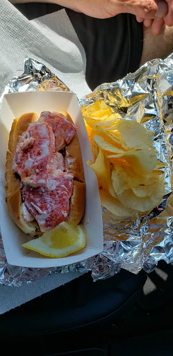 Seafood Market «Cold Harbor Seafood & Market», reviews and photos, 465 Taylor Rd, Enfield, CT 06082, USA