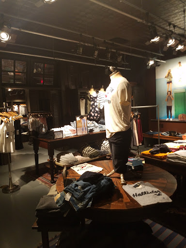 Clothing Store «Hollister Co.», reviews and photos, 14567 SW 5th St, Pembroke Pines, FL 33027, USA
