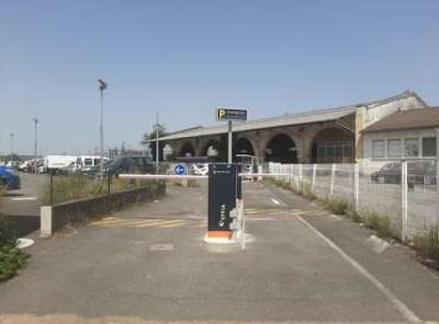 Parking gare de Vierzon - EFFIA à Vierzon