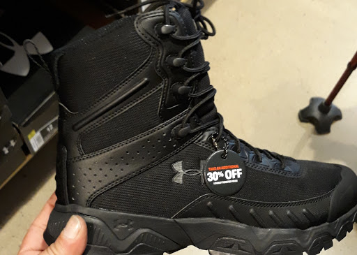 Clothing Store «Under Armour Factory House», reviews and photos, 33 Outlet Square, Hershey, PA 17033, USA