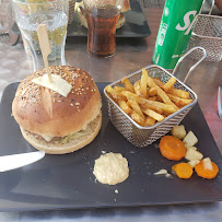 Plats et boissons du Restaurant de hamburgers Salm's Burgers bar à Badonviller - n°3