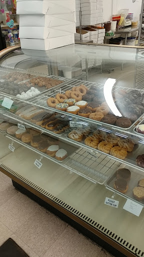 Donut Shop «The Donut Stop», reviews and photos, 3120 W Clay St, St Charles, MO 63301, USA