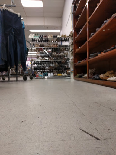 Thrift Store «Goodwill», reviews and photos