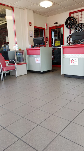 Tire Shop «Discount Tire Store - Denton, TX», reviews and photos, 2245 S Loop 288, Denton, TX 76205, USA