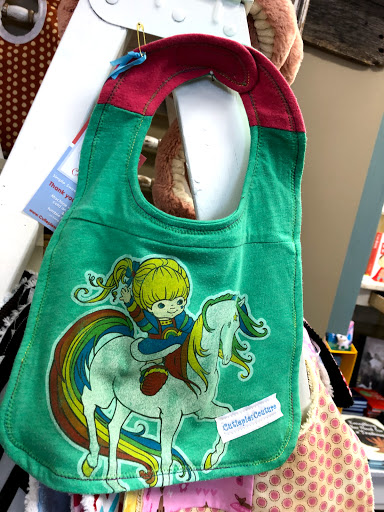 Gift Shop «Lotus Lake Gifts + Decor», reviews and photos, 412 W 78th St, Chanhassen, MN 55317, USA