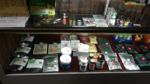 Tobacco Shop «One Love Tobacco & Gifts», reviews and photos, 7116 Gulf Blvd, St Pete Beach, FL 33706, USA