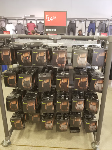 Clothing Store «Nike Factory Store», reviews and photos, 10801 Corkscrew Rd D-177, Estero, FL 33928, USA