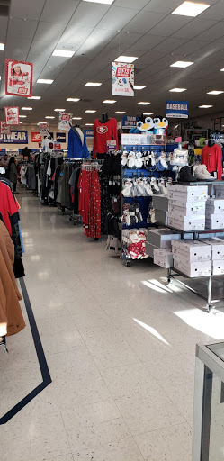 Sporting Goods Store «Big 5 Sporting Goods - San Jose», reviews and photos, 1472 Monterey Hwy, San Jose, CA 95112, USA