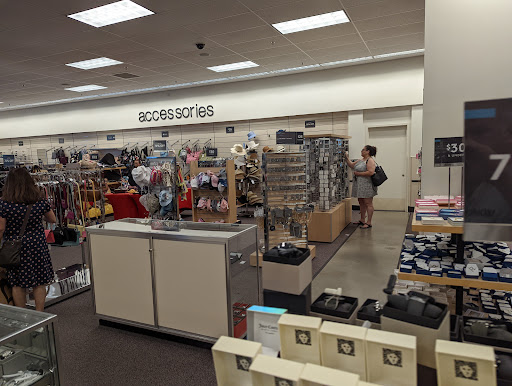 Department Store «Nordstrom Rack Bergen Town Center», reviews and photos, 510 Bergen Town Center, Paramus, NJ 07652, USA