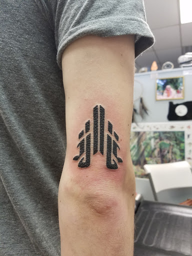 Body Piercing Shop «Destination Ink - Tattoo and Body Piercing», reviews and photos, 2401 NE Cornell Rd, Hillsboro, OR 97124, USA