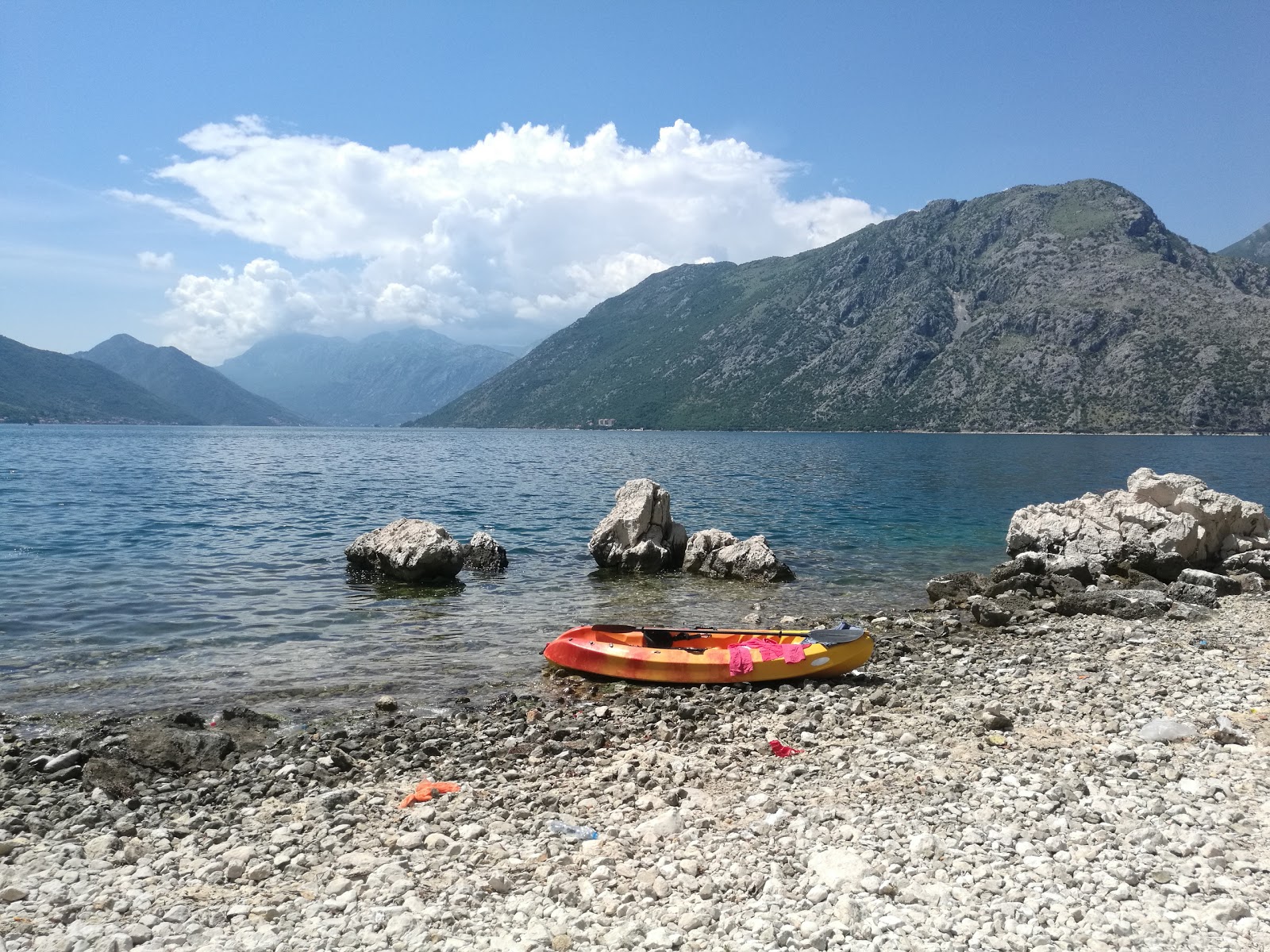 Valokuva Galebova stijenaista. sijaitsee luonnonalueella