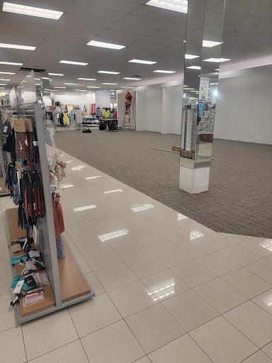 Shopping Mall «Glenbrook Shopping Center», reviews and photos, 1050 Glenbrook Way, Hendersonville, TN 37075, USA