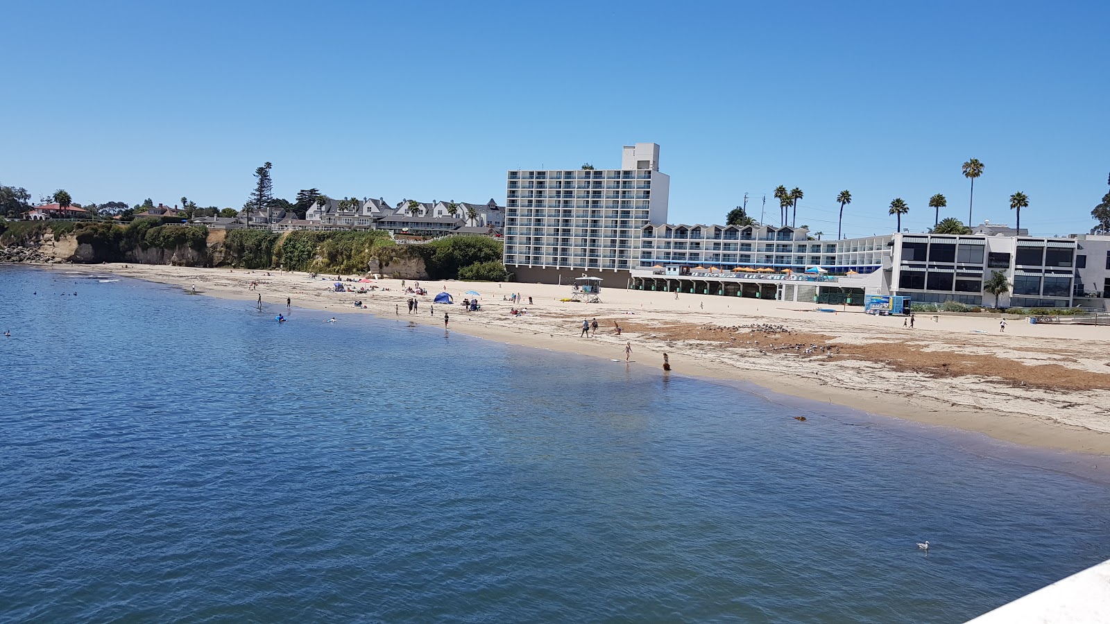Foto de Cowell Beach con playa amplia