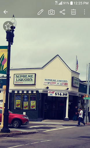 Liquor Store «Wollaston Supreme Liquors», reviews and photos, 615 Hancock St, Quincy, MA 02170, USA