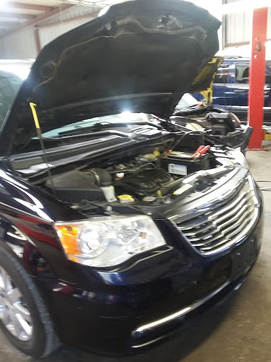 Car Dealer «Sunbelt Chrysler Dodge Jeep RAM of Live Oak», reviews and photos, 1307 Howard St, Live Oak, FL 32064, USA