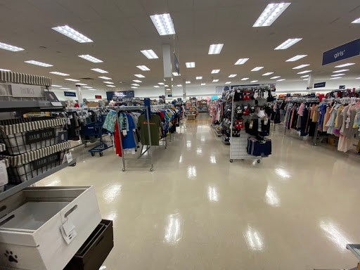 Department Store «Marshalls», reviews and photos, 2175 E Semoran Blvd, Apopka, FL 32703, USA