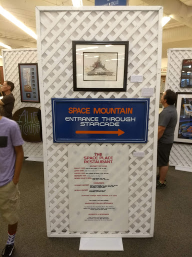 Pet Supply Store «PetSmart», reviews and photos, 13720 Riverside Dr, Sherman Oaks, CA 91423, USA