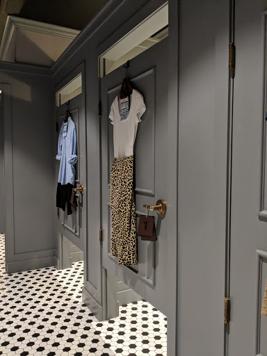 Clothing Store «Hollister Co.», reviews and photos, 3000 184th St SW Ste 336, Lynnwood, WA 98037, USA