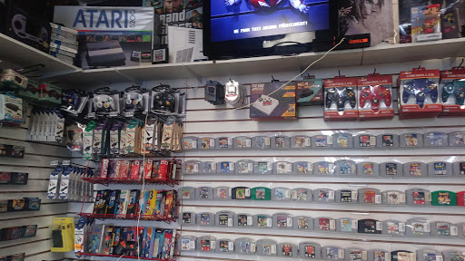 Video Game Store «Gameplay Long Beach», reviews and photos, 5911 E Spring St, Long Beach, CA 90808, USA