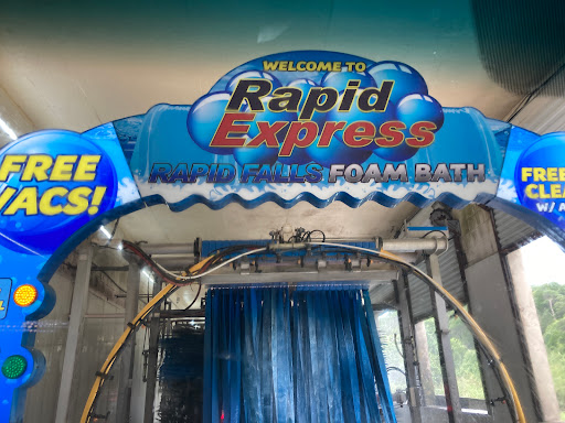 Car Wash «Boerne Express Car Wash», reviews and photos, 1520 S Main St, Boerne, TX 78006, USA