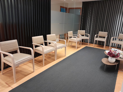 Arnaiz Clínica Dental en Burgos, Burgos