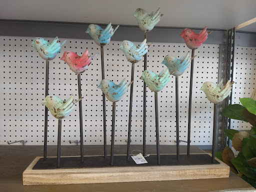 Home Goods Store «Tuesday Morning», reviews and photos, 23314 Farmington Rd, Farmington, MI 48336, USA