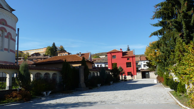 пл. Освобождение 1, 4580 Батак