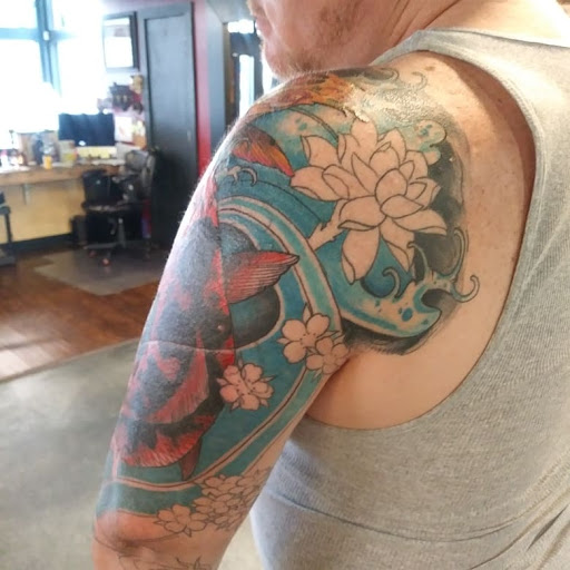 Tattoo Shop «Sacred Hand Tattoo Society», reviews and photos, 960 Parsons Ave, Columbus, OH 43206, USA