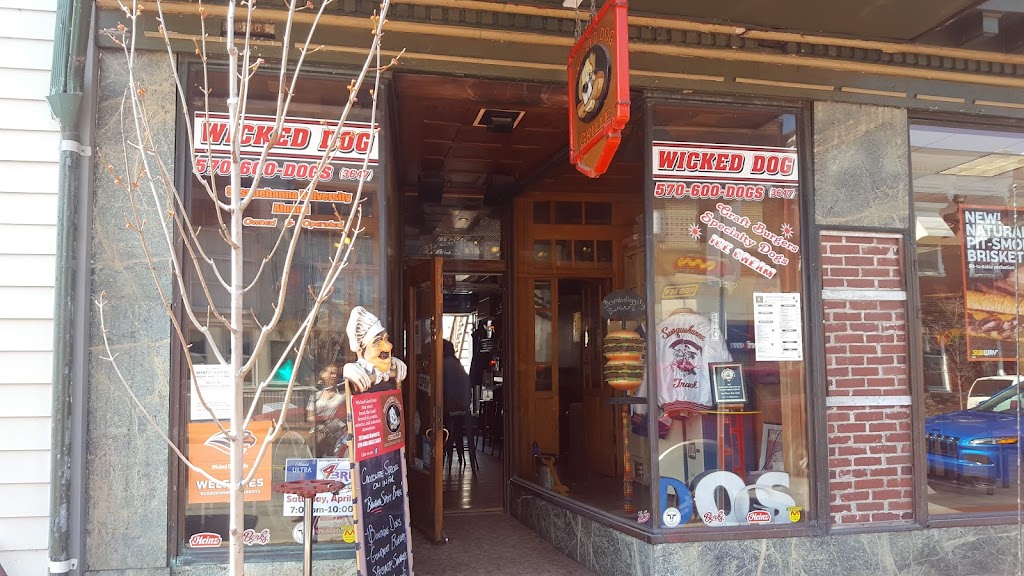 Wicked Dog Grille 17870