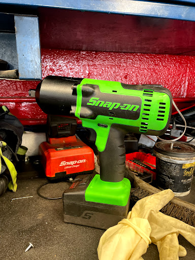 Auto Repair Shop «East Rock Auto Repair Inc», reviews and photos, 1400 State St, New Haven, CT 06511, USA