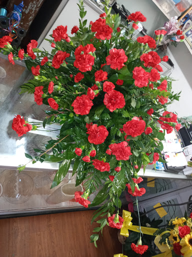 Florist «Send Your Love Flowers & Balloons», reviews and photos, 1417 SW Military Dr, San Antonio, TX 78221, USA