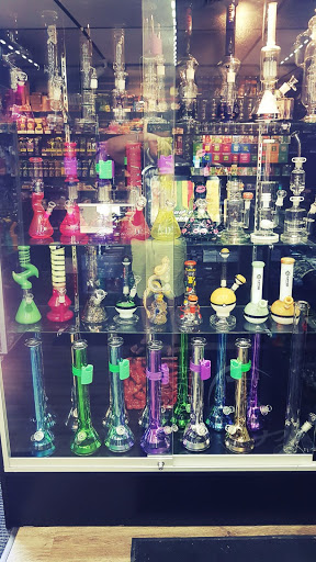 Vaporizer Store «Kloud King Smoke Shop», reviews and photos, 957 Broadway, Everett, MA 02149, USA