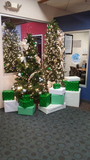 Used Car Dealer «Ron Marhofer Used Car SuperCenter», reviews and photos, 1350 Main St, Cuyahoga Falls, OH 44221, USA