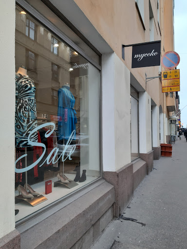Kauppoja ostaa bleiseri mekkoja Helsinki