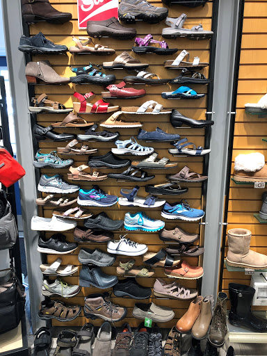 Shoe Store «Coastal Shoes», reviews and photos, 1317 NW U.S. 101, Lincoln City, OR 97367, USA