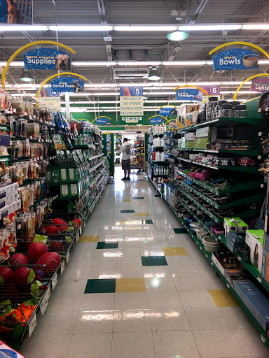 Pet Supply Store «Pet Supplies Plus», reviews and photos, 7331 Park Blvd N, Pinellas Park, FL 33781, USA