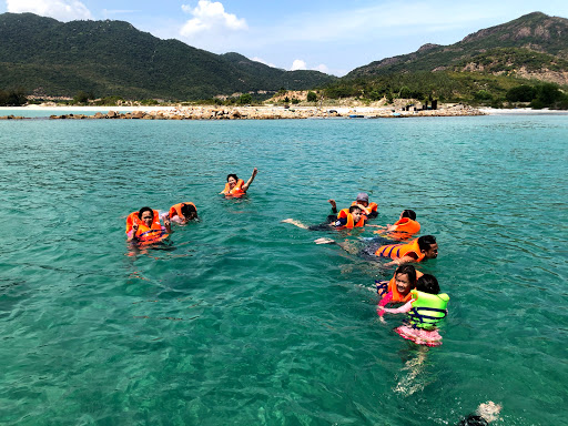 Bãi Biển Bà Bóng