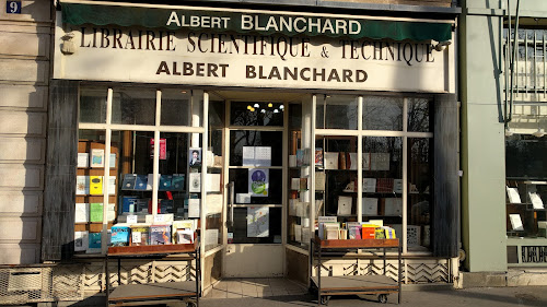 Librairie Albert Blanchard à Le Val-Saint-Germain