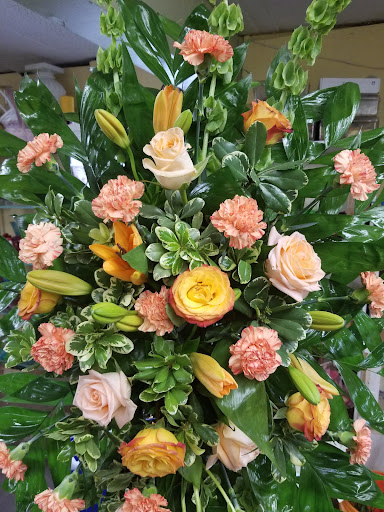 Florist «Fairview Flower Shop», reviews and photos, 1026 Sycamore Dr, Decatur, GA 30030, USA