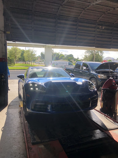 Auto Repair Shop «J C Car Care Center», reviews and photos, 5560 NW 27th Ave, Miami, FL 33142, USA