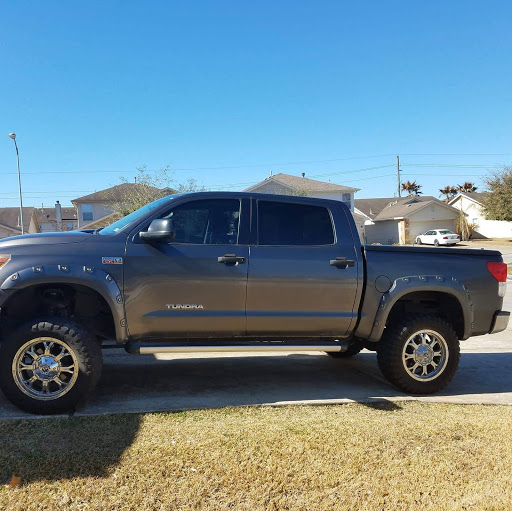 Truck Accessories Store «4 Wheel Parts Performance Center», reviews and photos, 2119 Cypress Creek Pkwy, Houston, TX 77090, USA