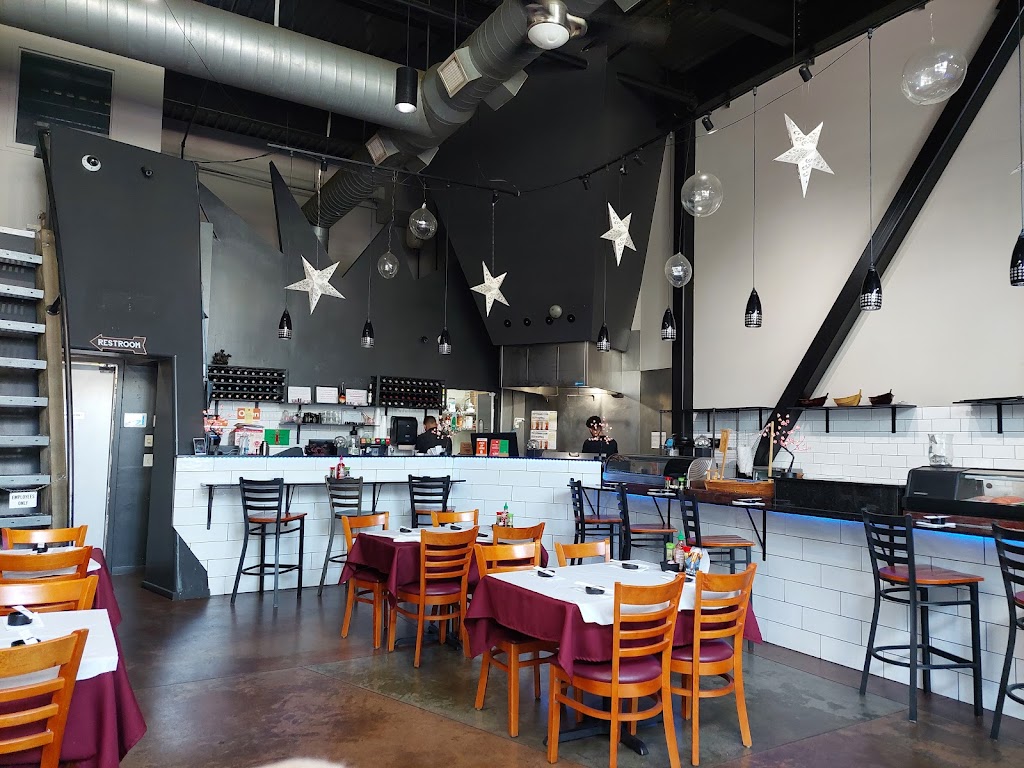 Diaz Kitchen & Sushi Bar 87102