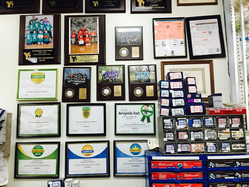 Locksmith «Larry The Locksmith Security and Hardware», reviews and photos, 3703 Riverdale Ave, Bronx, NY 10463, USA